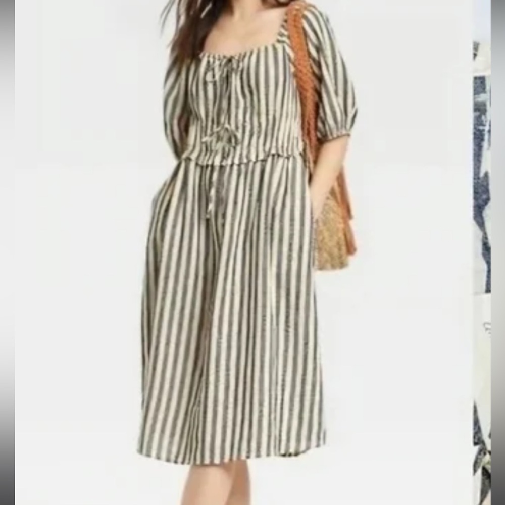 NWOT Universal Thread Puff Sleeve Midi Dress